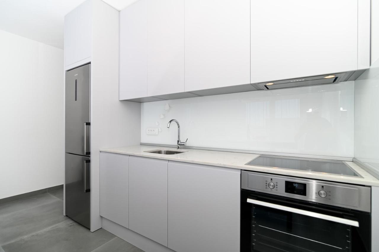 Apartment Laura, Free Parking, Balcony, 4 Ppl Trogir Bagian luar foto